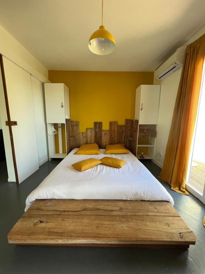 Appartement Avec Jacuzzi Et Vue Sur Le Golf Ле Троа-Илет Екстериор снимка
