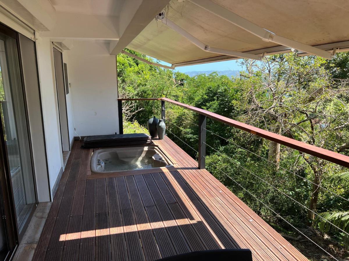 Appartement Avec Jacuzzi Et Vue Sur Le Golf Ле Троа-Илет Екстериор снимка